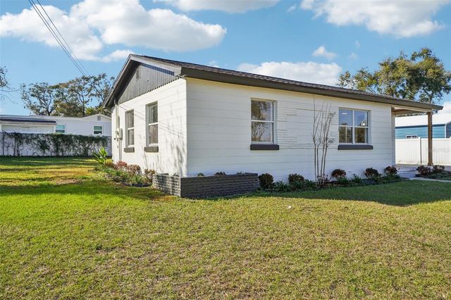 13929 2ND STREET, Dade City, FL 33525