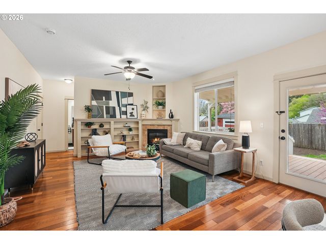 4515 Se GLADSTONE St, Portland, OR 97206