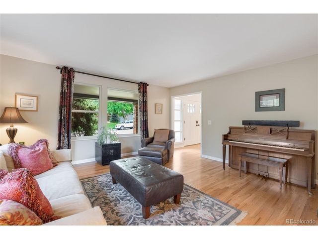 5447 S Iola Way, Englewood, CO 80111
