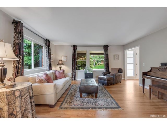 5447 S Iola Way, Englewood, CO 80111
