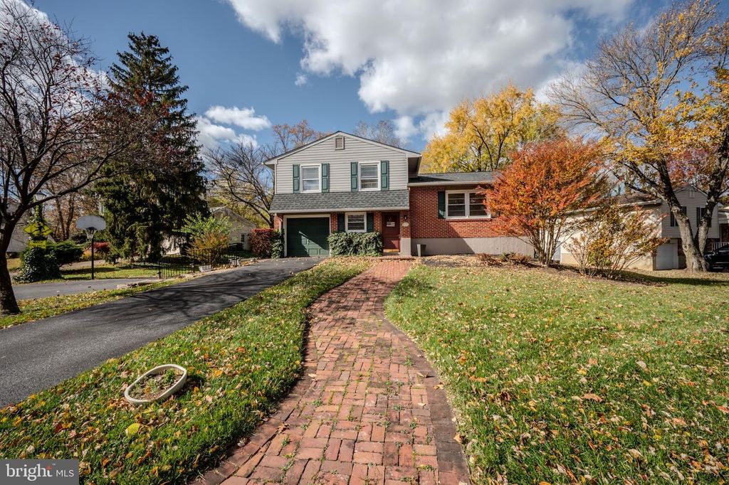 108 CASHO MILL RD, Newark, DE 19711