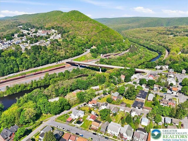 115 South Street, Jim Thorpe Boro, PA 18229