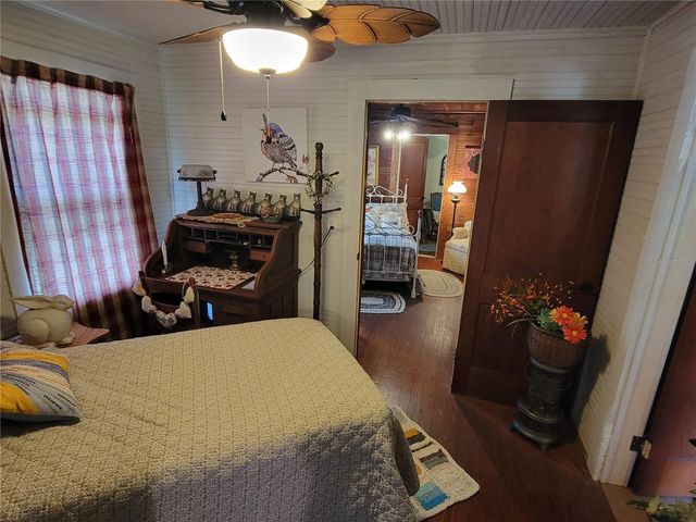 900 BOKHARA PLACE, Sarasota, FL 34232