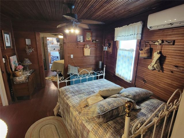 900 BOKHARA PLACE, Sarasota, FL 34232