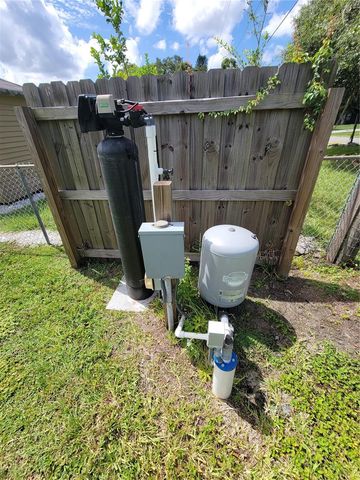 900 BOKHARA PLACE, Sarasota, FL 34232