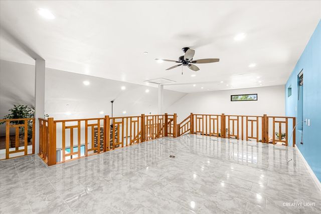 19W676 99th Street, Lemont, IL 60439