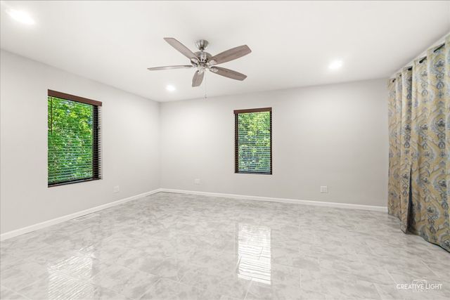 19W676 99th Street, Lemont, IL 60439