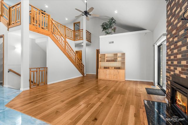 19W676 99th Street, Lemont, IL 60439