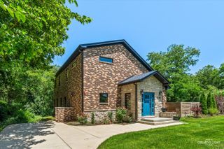 19W676 99th Street, Lemont, IL 60439
