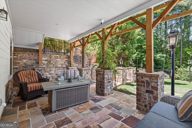 123 Grove View Road, Woodstock, GA 30189