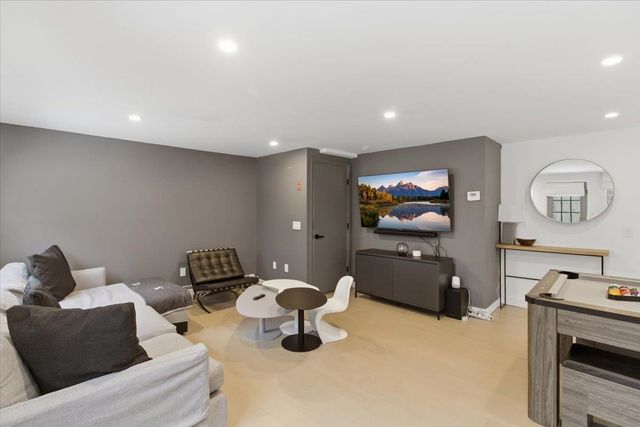 41-43 Cranberry Hill Road, Winhall, VT 05340