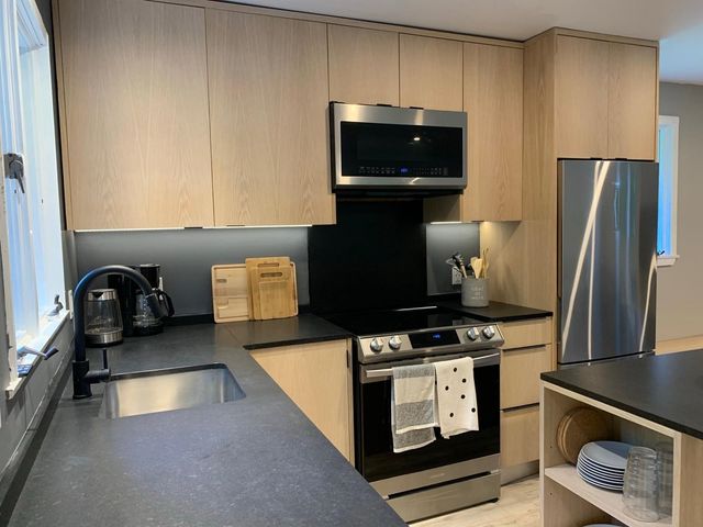 41-43 Cranberry Hill Road, Winhall, VT 05340