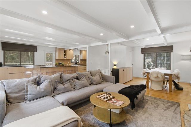 41-43 Cranberry Hill Road, Winhall, VT 05340