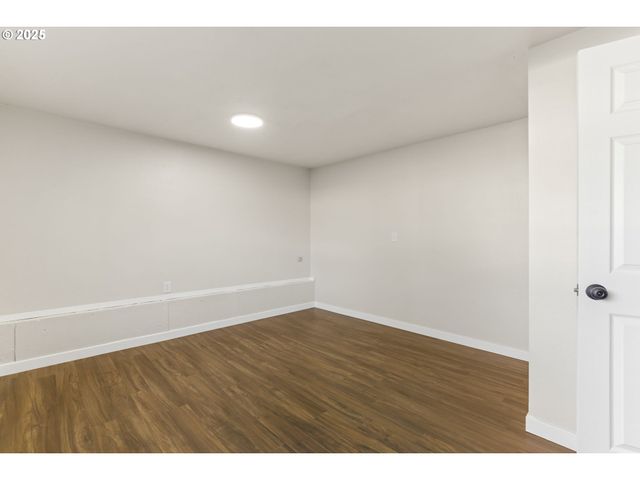 19139 BEDFORD Dr, Oregon City, OR 97045