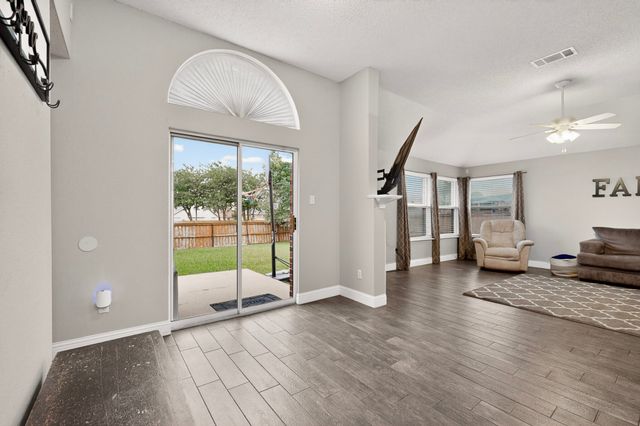 4006 Watersedge Drive, Rowlett, TX 75088