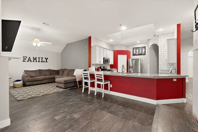 4006 Watersedge Drive, Rowlett, TX 75088