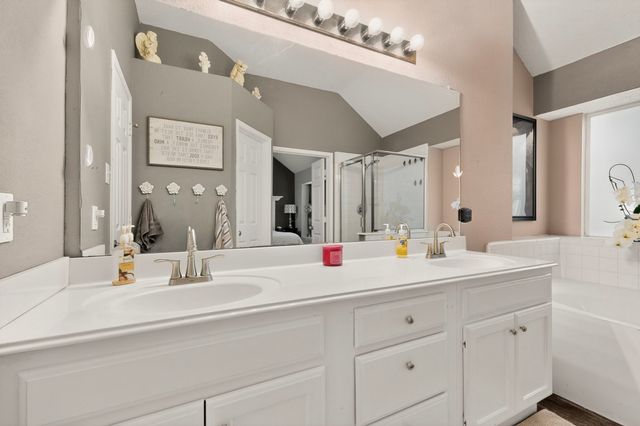 4006 Watersedge Drive, Rowlett, TX 75088
