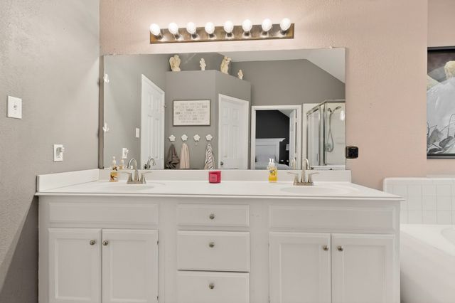 4006 Watersedge Drive, Rowlett, TX 75088