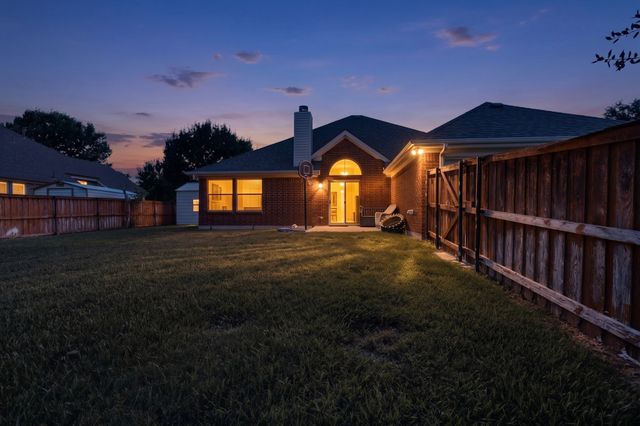 4006 Watersedge Drive, Rowlett, TX 75088