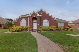 4006 Watersedge Drive, Rowlett, TX 75088