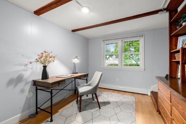 10 Locust Street, Burlington, MA 01803