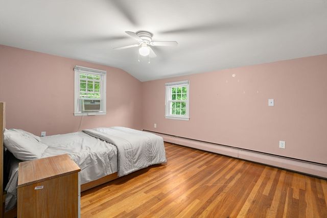 10 Locust Street, Burlington, MA 01803