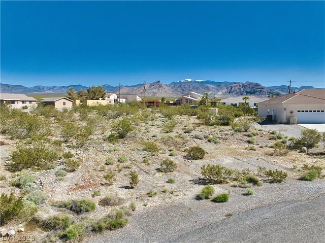 3880 Peschutes Street, Pahrump, NV 89048