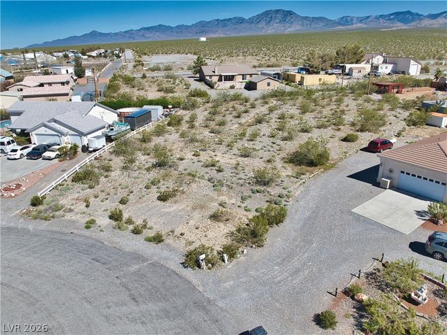 3880 Peschutes Street, Pahrump, NV 89048