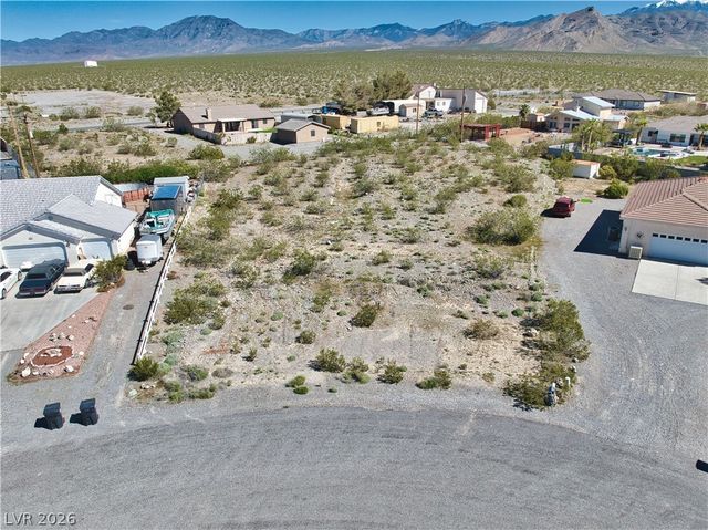 3880 Peschutes Street, Pahrump, NV 89048