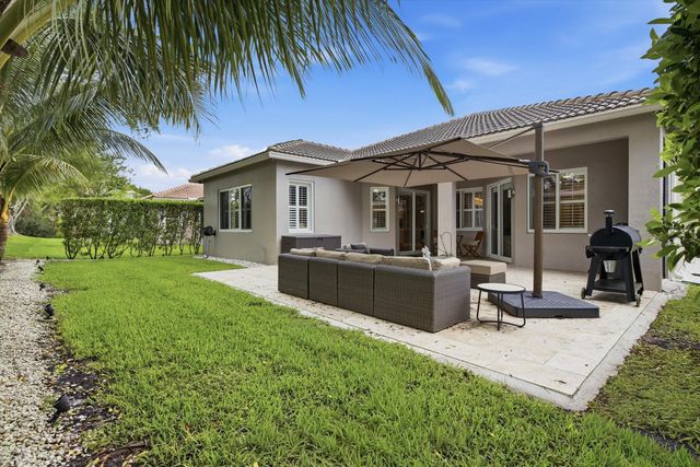 19518 S Whitewater Avenue, Weston, FL 33332