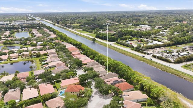19518 S Whitewater Avenue, Weston, FL 33332