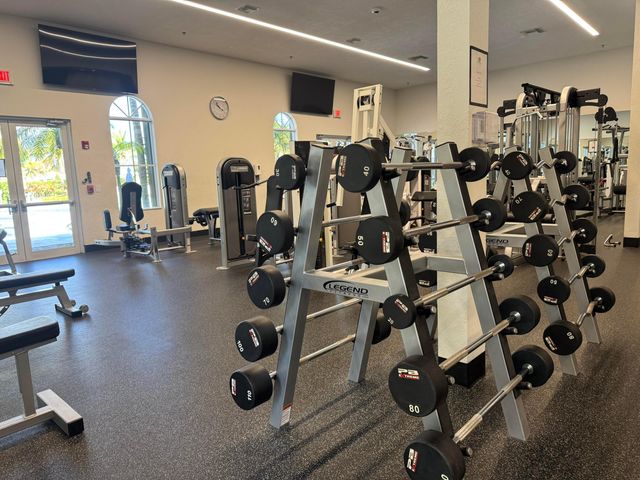 19518 S Whitewater Avenue, Weston, FL 33332