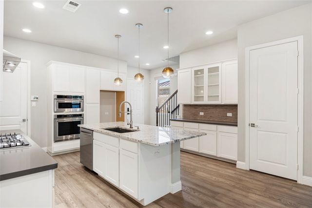 8145 Snapdragon Way, Dallas, TX 75252