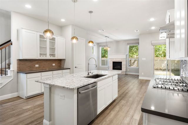 8145 Snapdragon Way, Dallas, TX 75252