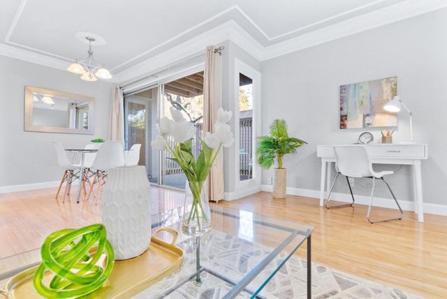 280 Easy Street 403, Mountain View, CA 94043