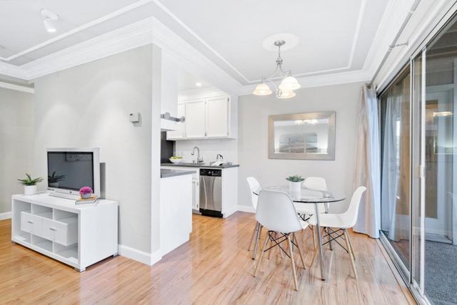 280 Easy Street 403, Mountain View, CA 94043