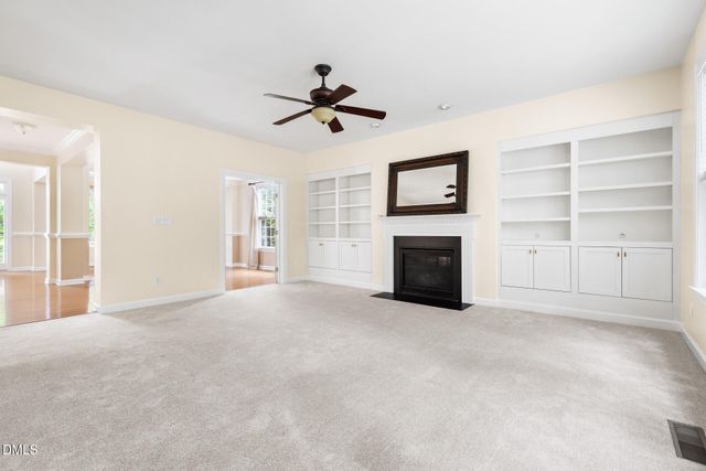 511 E Hatterleigh Avenue, Hillsborough, NC 27278
