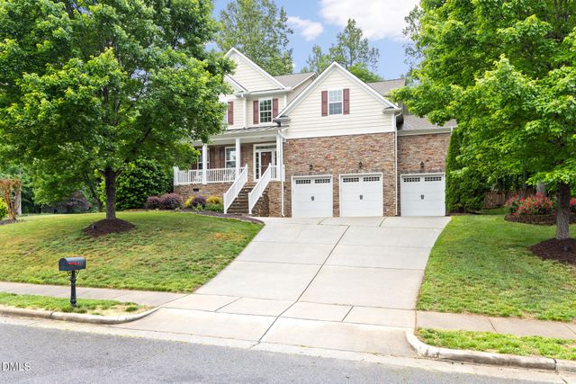 511 E Hatterleigh Avenue, Hillsborough, NC 27278