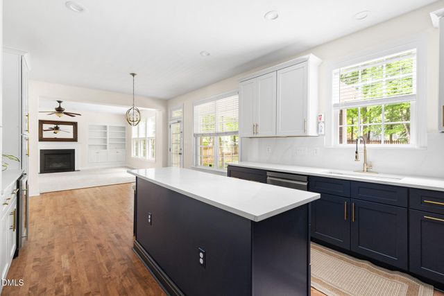 511 E Hatterleigh Avenue, Hillsborough, NC 27278