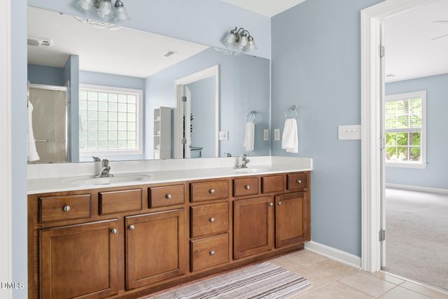511 E Hatterleigh Avenue, Hillsborough, NC 27278