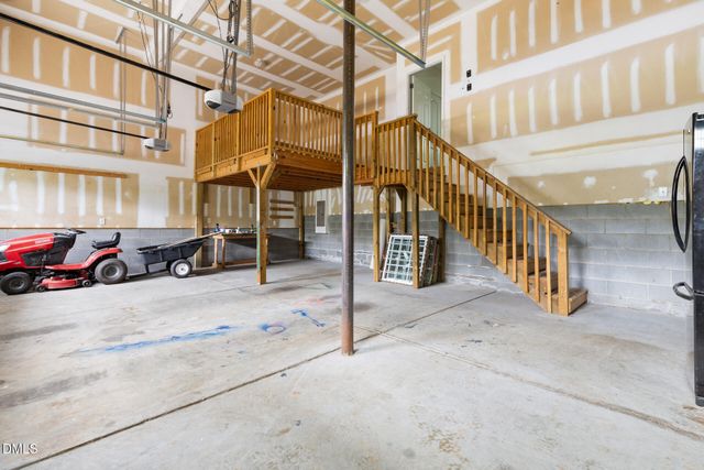 511 E Hatterleigh Avenue, Hillsborough, NC 27278