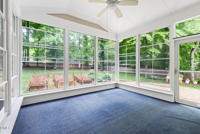 511 E Hatterleigh Avenue, Hillsborough, NC 27278