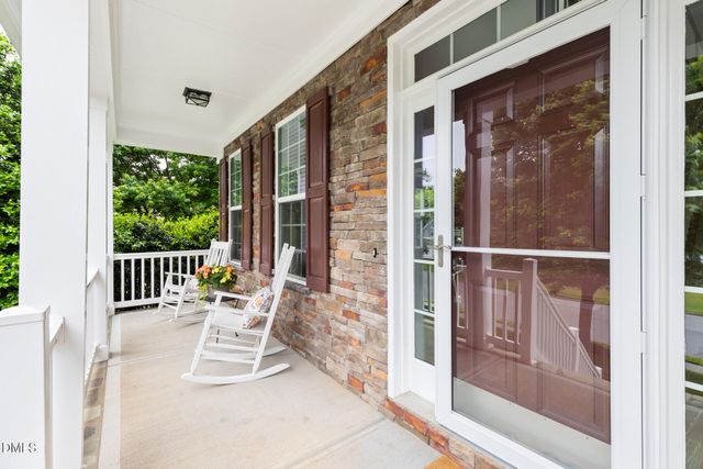 511 E Hatterleigh Avenue, Hillsborough, NC 27278