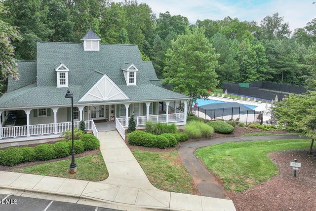 511 E Hatterleigh Avenue, Hillsborough, NC 27278