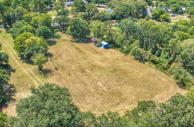 1204 Honeysuckle Drive, Keene, TX 76059