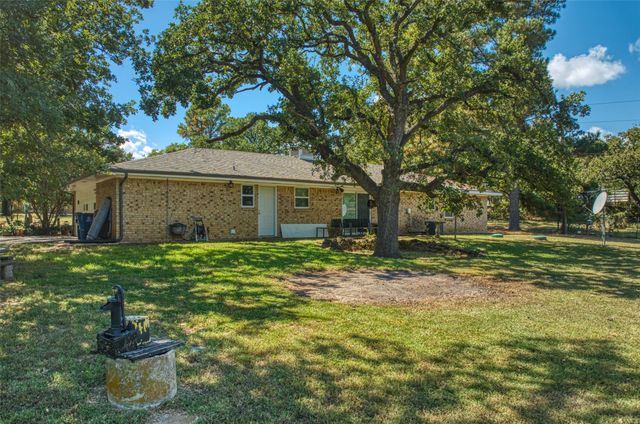 1204 Honeysuckle Drive, Keene, TX 76059