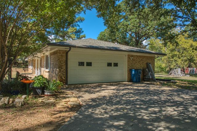 1204 Honeysuckle Drive, Keene, TX 76059