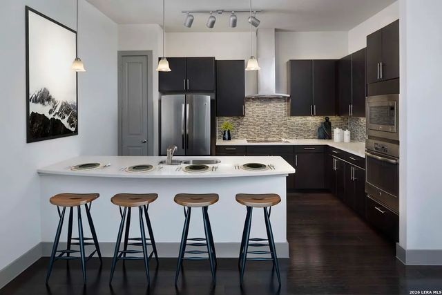 3939 W Alabama St # 2-324, Houston, TX 77027