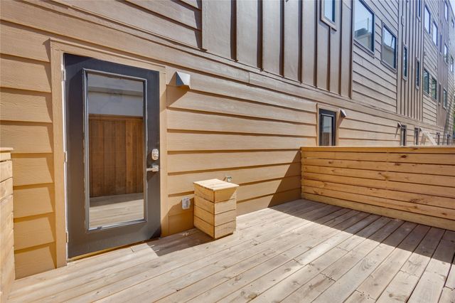 4206 CABELL Drive 101, Dallas, TX 75204