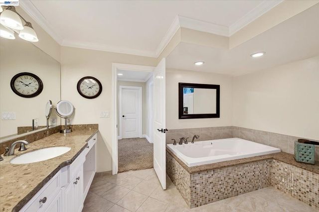 4576 Del Valle Pkwy, Pleasanton, CA 94566